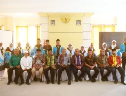 Pemkab Nagekeo Lepas 13 Jemaah Calon Haji 2026, Doakan Pulang Menjadi Haji Mabrur