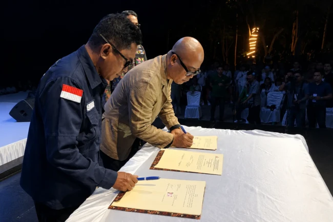 Tandatangan MoU dengan IAKN Kupang