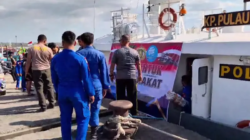 Polri Kirim Bantuan Logistik ke Ende Lewat Laut, KP Pomana Angkut Ratusan Paket Kebutuhan Warga
